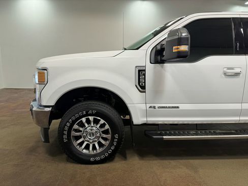 Used 2020 Ford F250 Lariat w/ FX4 Off-Road Package image 39
