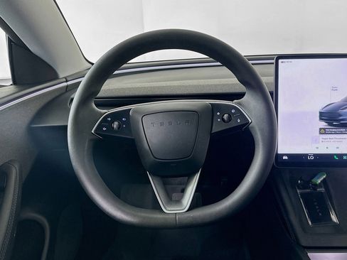 Used 2024 Tesla Model 3 image 17