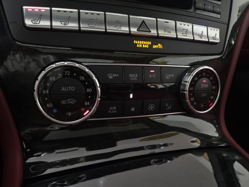 Used 2016 Mercedes-Benz SL 550 image 29