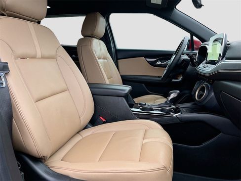 Used 2023 Chevrolet Blazer Premier w/ Driver Confidence II Package image 27