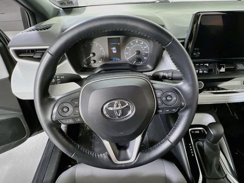 Used 2024 Toyota Corolla SE w/ SE Premium Package FWD image 11