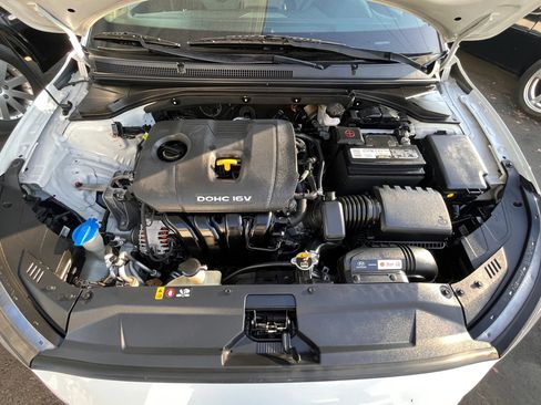 Used 2019 Hyundai Veloster 2.0 FWD image 19