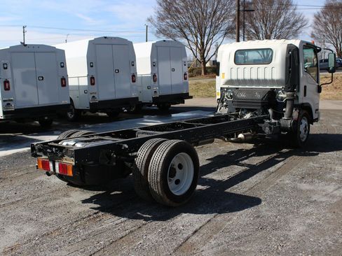 New 2024 Chevrolet Low Cab Forward image 4