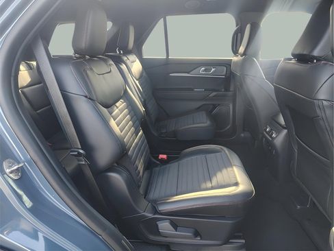 New 2026 Ford Explorer ST-Line w/ ST-Line Street Pack image 23