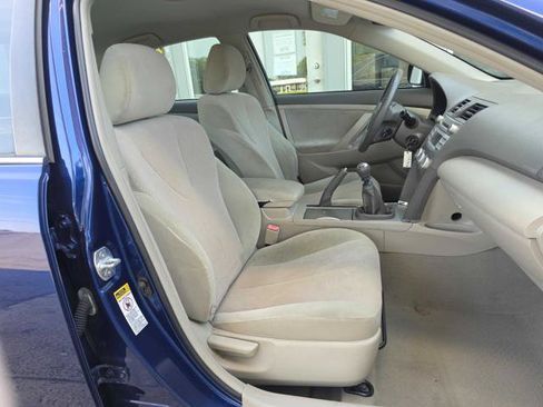 Used 2011 Toyota Camry FWD image 17