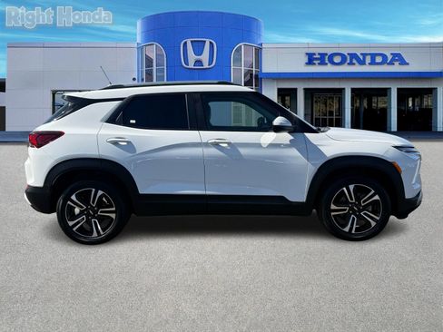 Used 2024 Chevrolet TrailBlazer LT w/ Convenience Package image 8