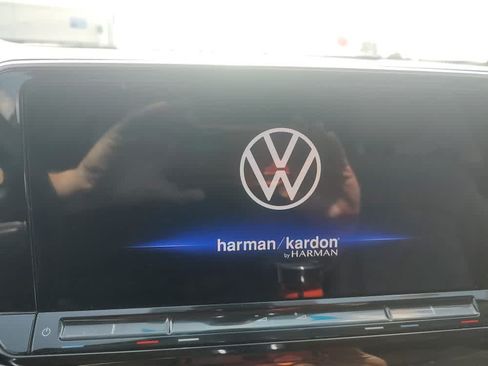 Used 2024 Volkswagen Atlas SEL Premium R-Line AWD/4WD image 4