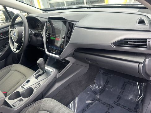 Used 2024 Subaru Crosstrek 2.0i Premium image 11