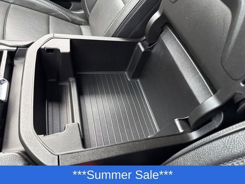 Used 2023 GMC Yukon XL Denali image 28