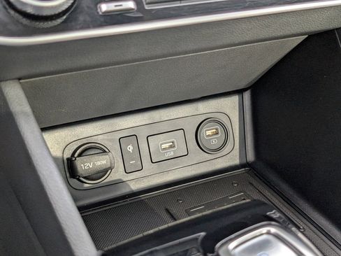 Used 2020 Hyundai Sonata Limited w/ Preferred Accessory Package image 19