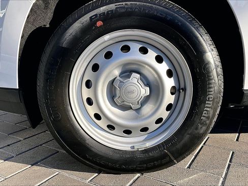 Used 2025 Ford Maverick XLT w/ Equipment Group 302A image 9