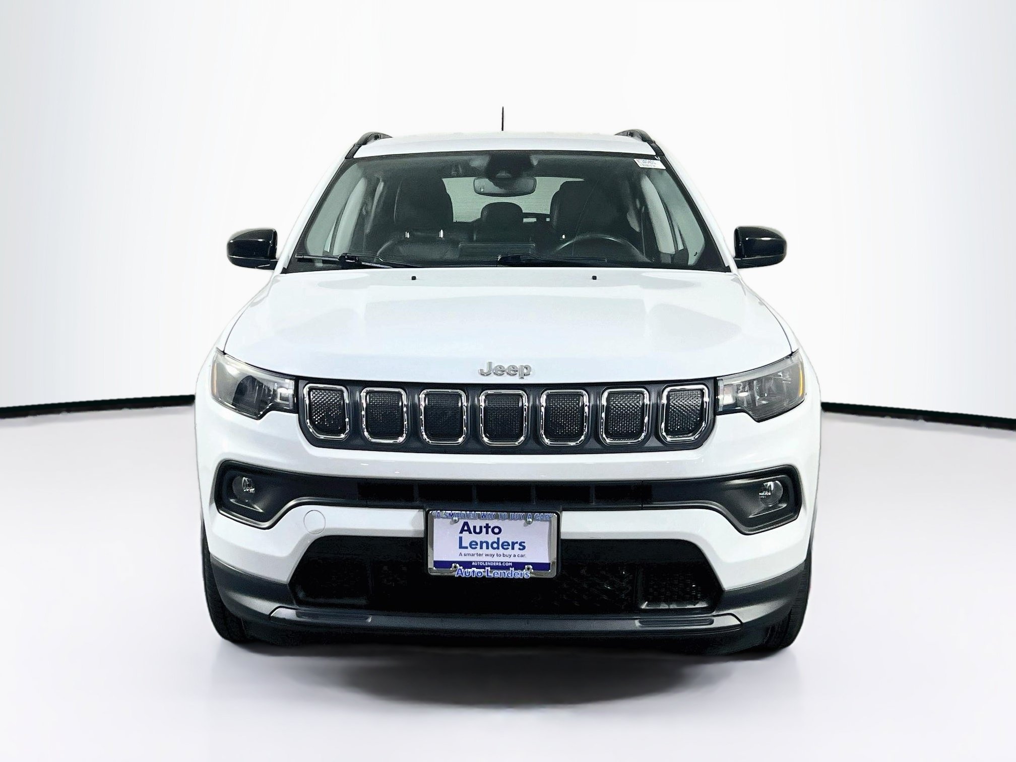Used 2022 Jeep Compass Latitude w/ Convenience Group AWD/4WD image 2