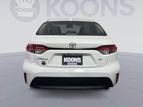 Used 2024 Toyota Corolla LE image 5