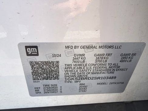 Used 2025 GMC Yukon Elevation AWD/4WD image 1