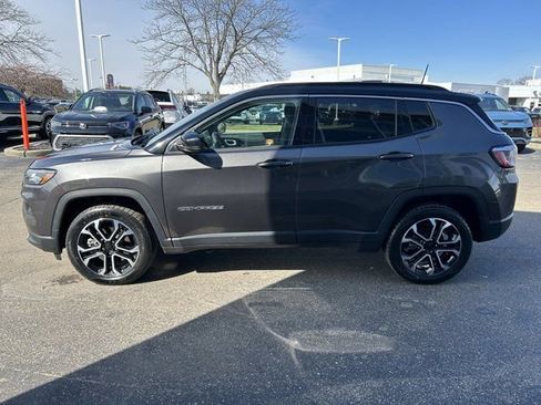 Used 2023 Jeep Compass Limited AWD/4WD image 4