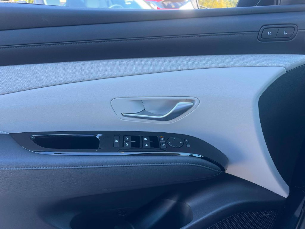 New 2026 Hyundai Tucson Limited AWD/4WD image 9