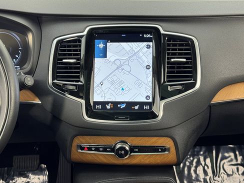 Used 2022 Volvo XC90 T8 Inscription Expression w/ Advanced Package image 23