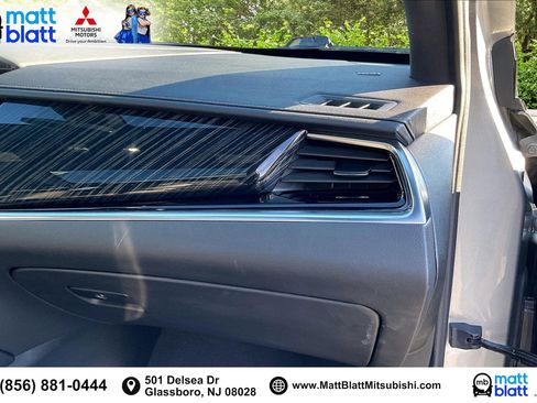 Used 2025 Cadillac XT6 Premium Luxury image 18