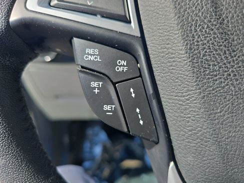 Used 2018 Ford Edge Titanium w/ Equipment Group 302A image 19