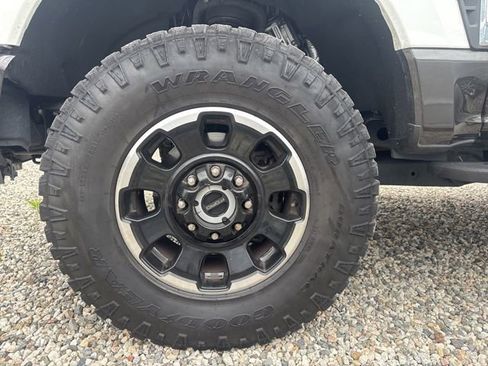 Used 2025 Ford F350 King Ranch w/ Tremor Off-Road Package AWD/4WD image 7