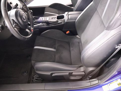 Used 2023 Toyota GR86 Premium w/ ALL Weather Mat Package (TMS) image 11