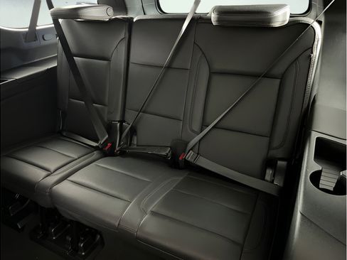 Used 2023 Chevrolet Suburban High Country w/ Advanced Technology Package AWD/4WD image 13