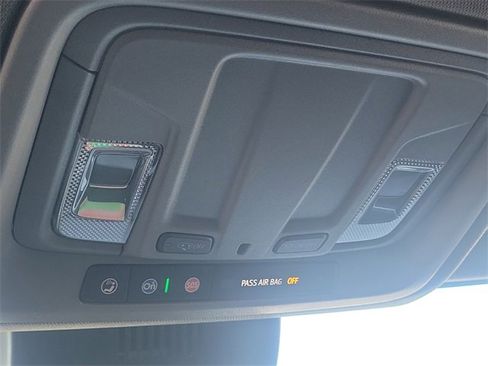 Certified 2024 GMC Sierra 1500 SLT w/ SLT Premium Package image 17