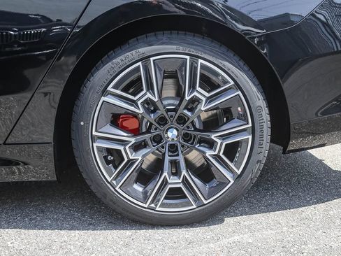 New 2027 BMW 550e xDrive AWD/4WD image 8