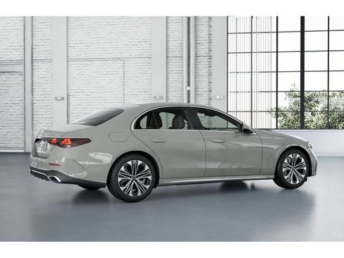 New 2026 Mercedes-Benz E 450 4MATIC Sedan image 19