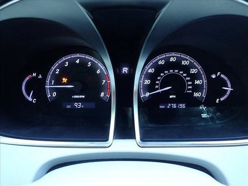 Used 2011 Toyota Avalon Limited FWD image 24
