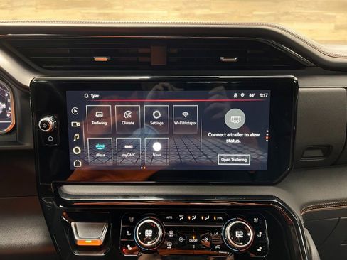 Used 2024 GMC Sierra 1500 AT4 w/ Technology Package image 20