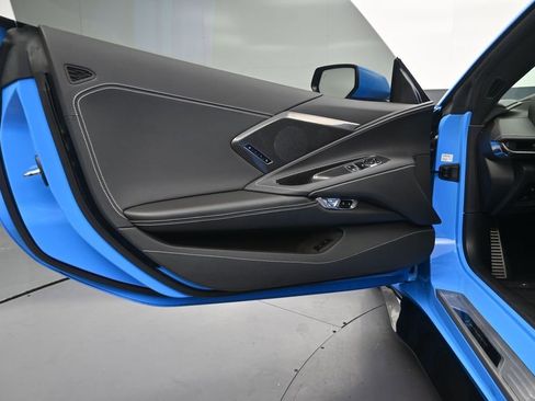 Used 2020 Chevrolet Corvette Stingray Preferred Cpe w/ 2LT Preferred Equipment Group RWD image 11