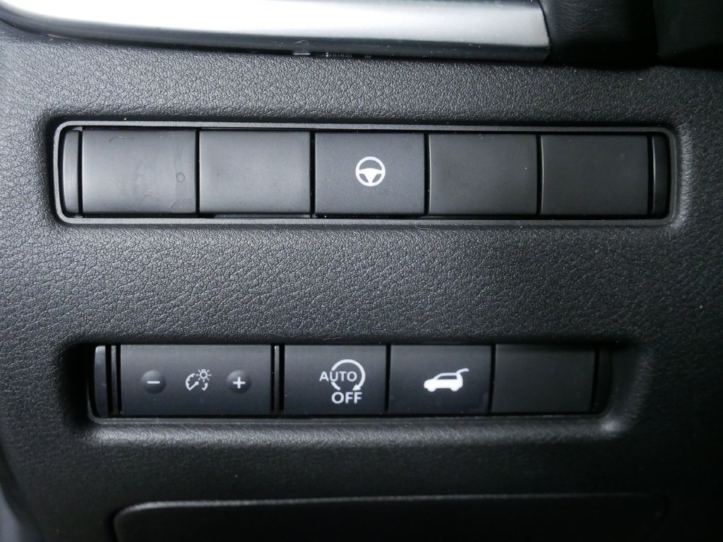Used 2023 Nissan Rogue SV w/ SV Premium B Package AWD/4WD image 24