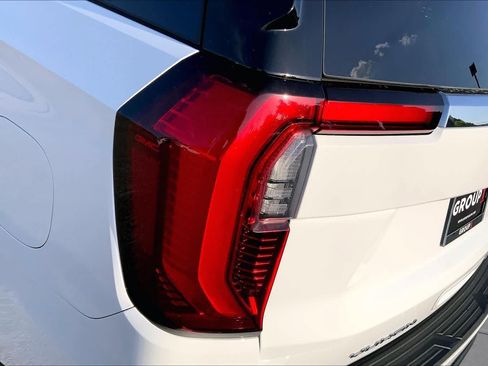 Used 2026 GMC Yukon Elevation w/ Elevation Premium Package RWD image 24