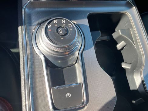 Used 2022 Ford Edge SEL image 41