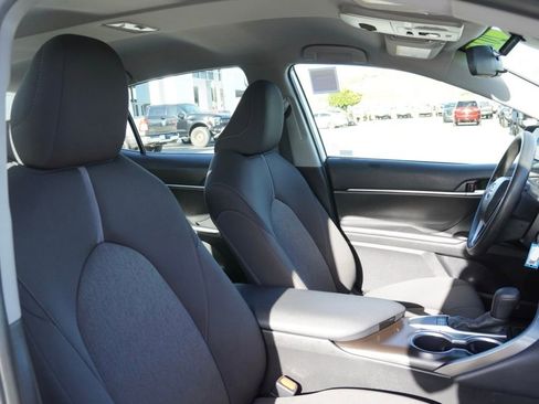 Used 2024 Toyota Camry LE image 20