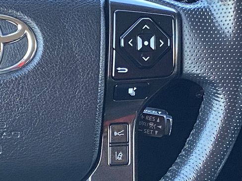 Certified 2024 Toyota 4Runner TRD Off-Road Premium image 21