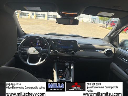Used 2024 Chevrolet Colorado ZR2 w/ Technology Package AWD/4WD image 19