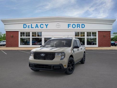 New 2025 Ford Maverick XLT w/ XLT Luxury Package image 2