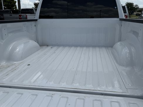 Used 2025 RAM 1500 Laramie w/ Sport Appearance Package AWD/4WD image 32