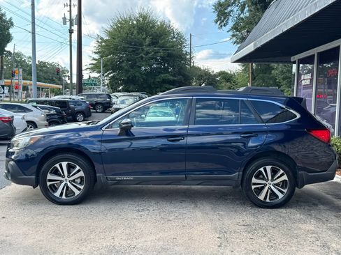 Used 2018 Subaru Outback 2.5i Limited w/ Popular Package #2 AWD/4WD image 4
