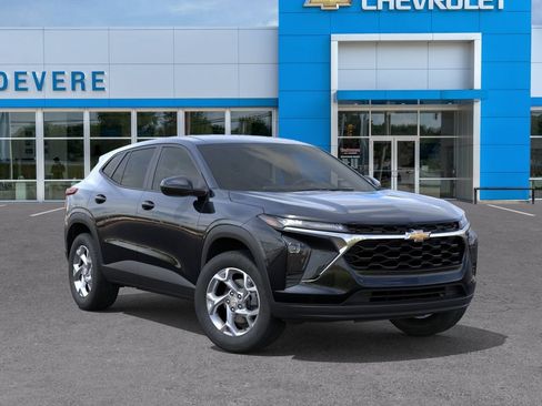 New 2026 Chevrolet Trax LS w/ LS Convenience Package FWD image 7