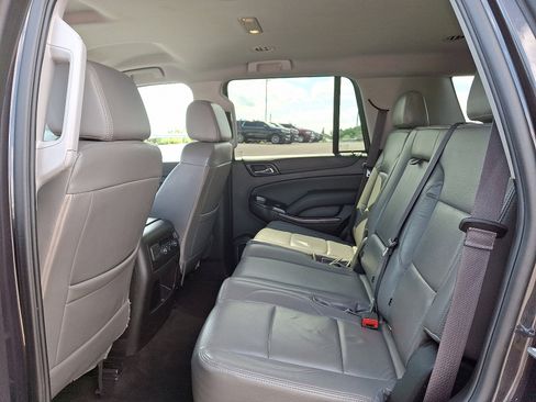Used 2017 GMC Yukon SLE image 11