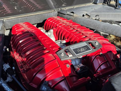 Used 2025 Chevrolet Corvette Z06 RWD image 11