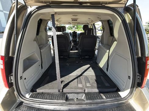 Used 2009 Dodge Grand Caravan SE w/ Climate Group FWD image 29