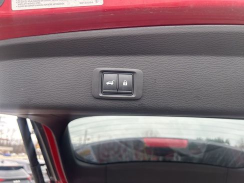 Used 2022 Mitsubishi Outlander SEL image 9