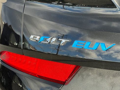 Used 2023 Chevrolet Bolt EUV Premier w/ Sun & Sound Package image 27