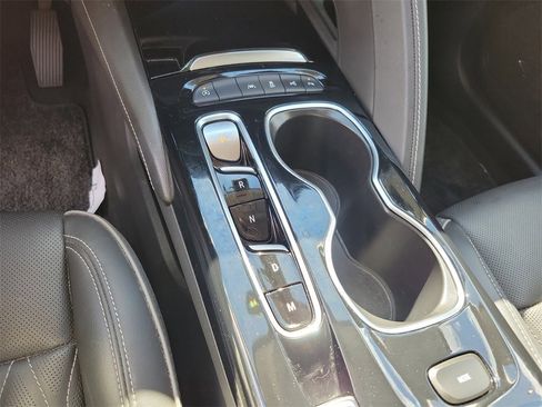 Certified 2023 Buick Envision Avenir image 37