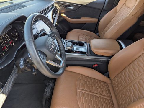 Used 2022 Audi RS Q8 AWD/4WD image 23