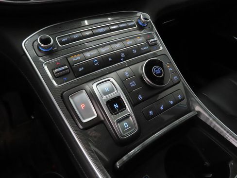 Used 2022 Hyundai Santa Fe Limited image 18